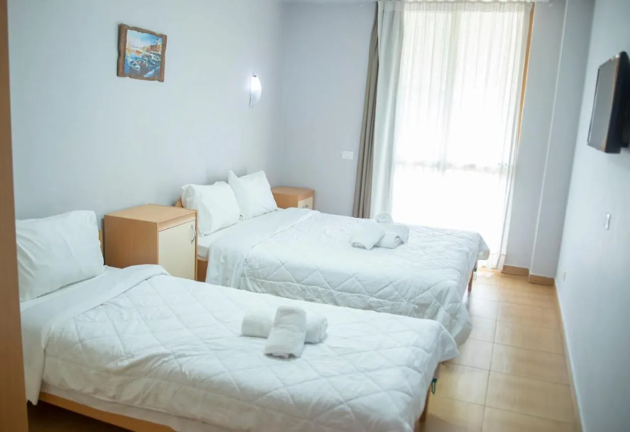 Hotel Oaz Golem
