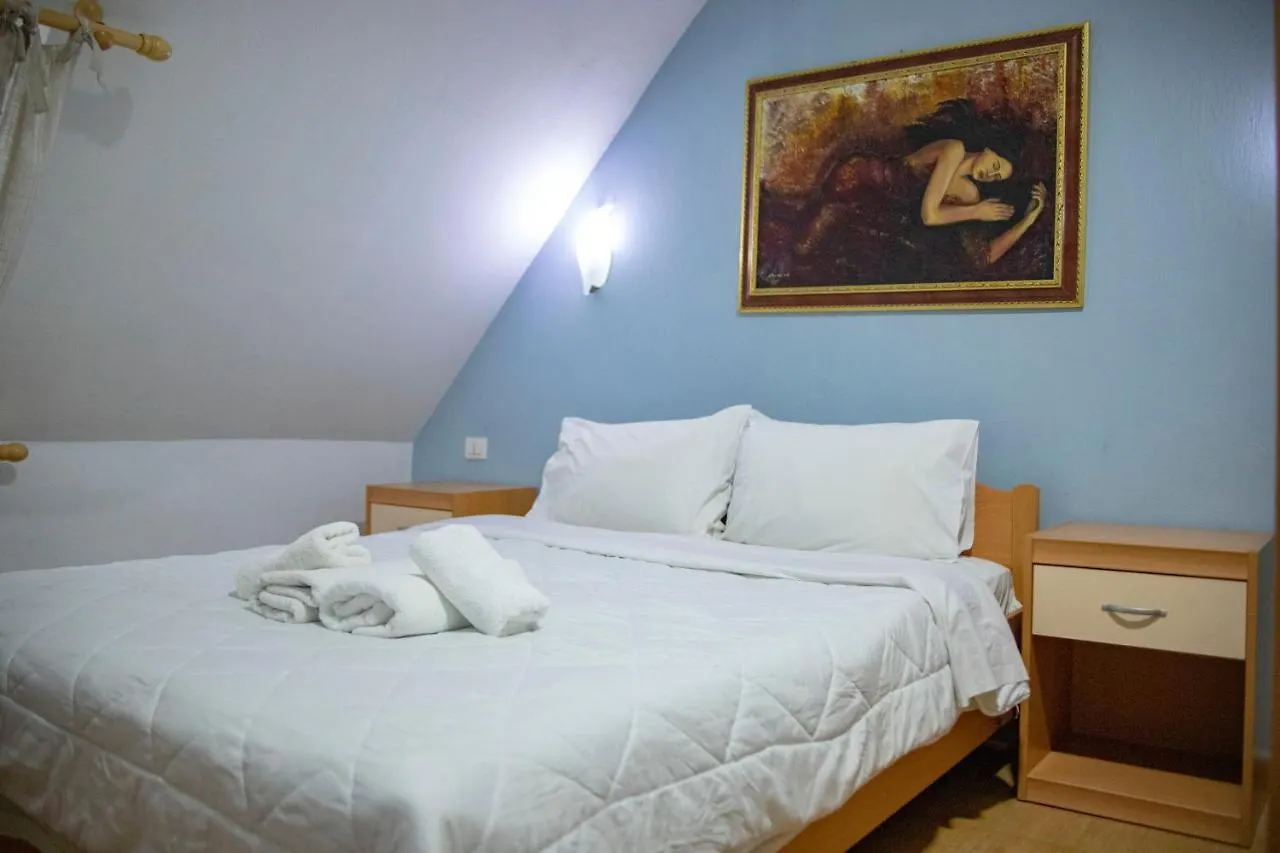 Hotel Oaz Golem  Golem (Tirana)