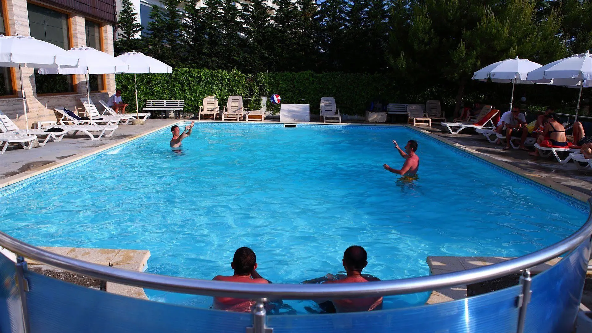 Hotel Oaz Golem