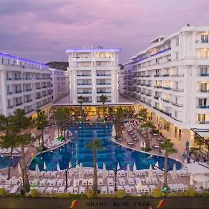 Üdülőközpont Grand Blue Fafa &, Kryemëdhej